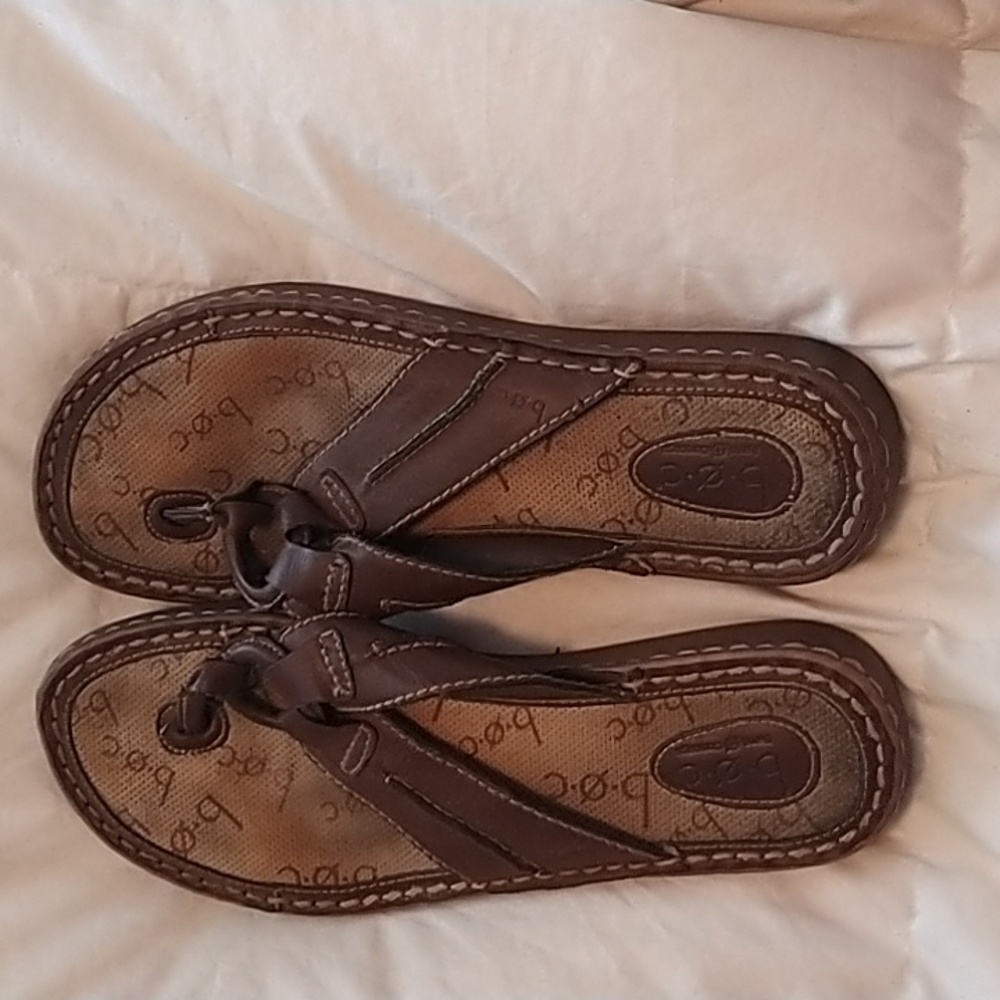 B.O.C.slip on sandals